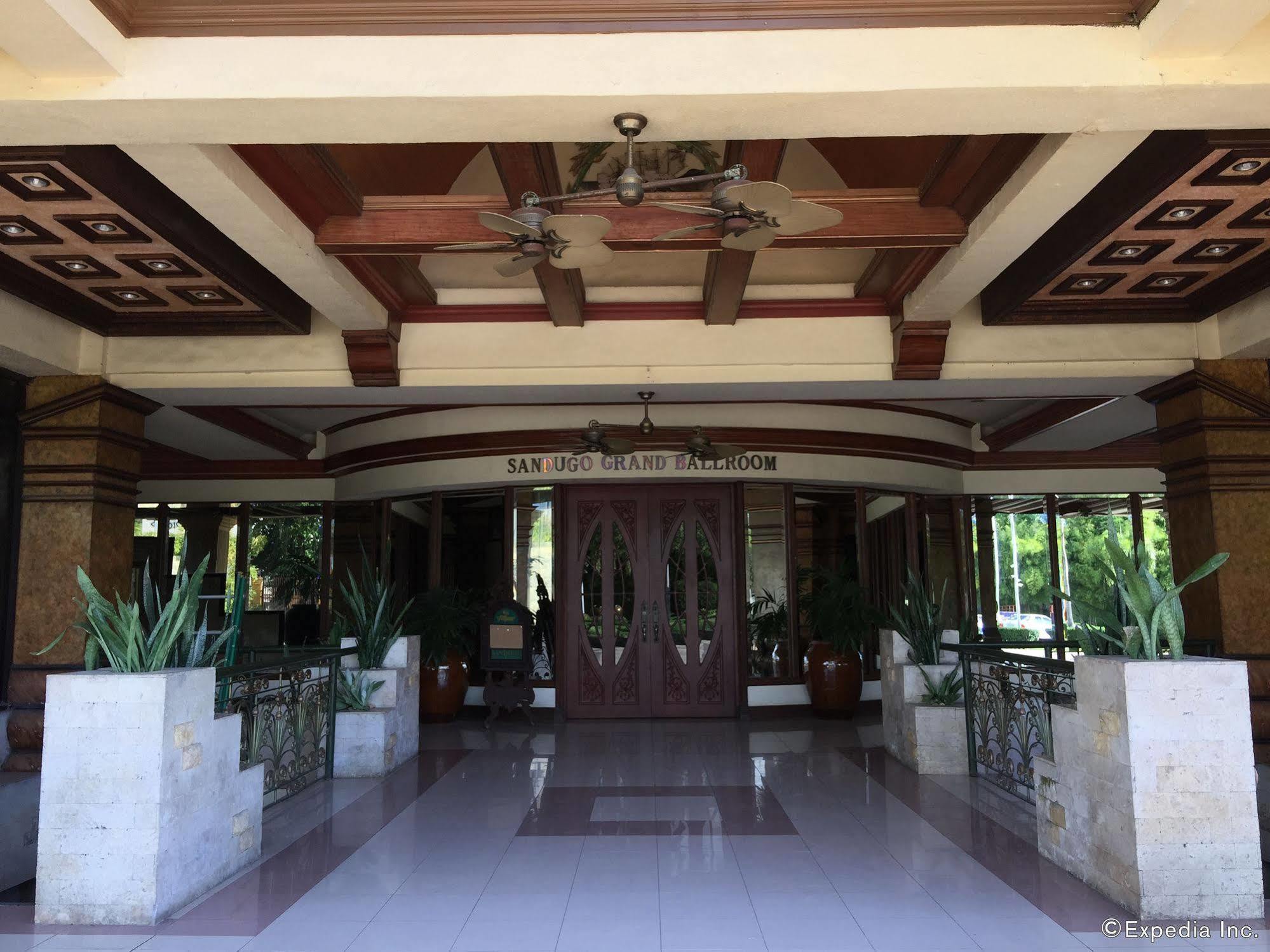 Bohol Tropics Resort Tagbilaran Eksteriør billede